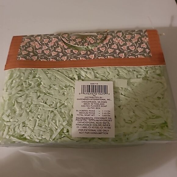 Set of Two Floral Soap Sets - Picture 5 of 5